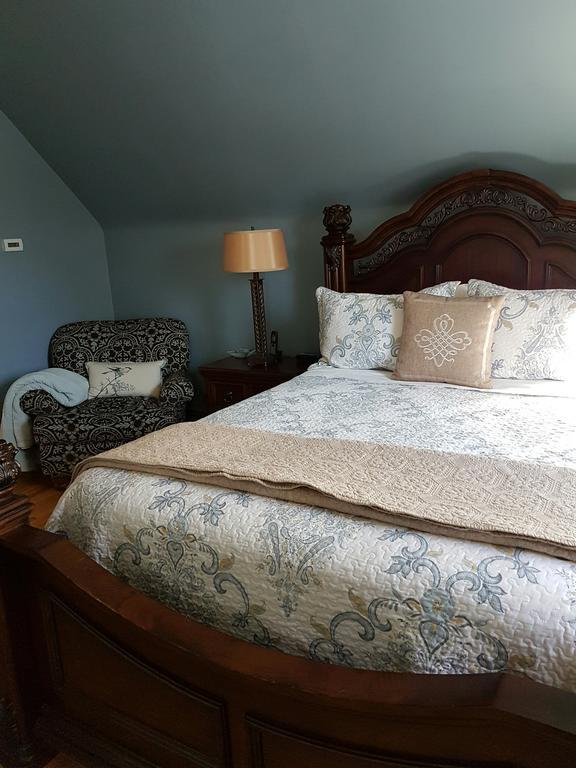 Quartermain House Bed & Breakfast Fredericton Exteriör bild