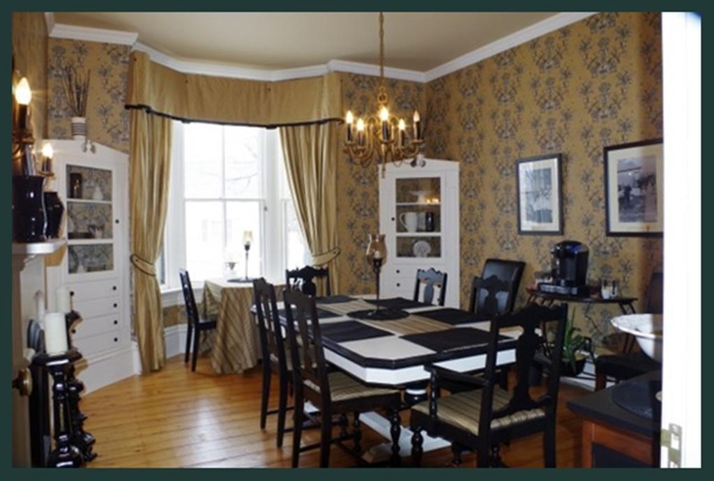 Quartermain House Bed & Breakfast Fredericton Exteriör bild
